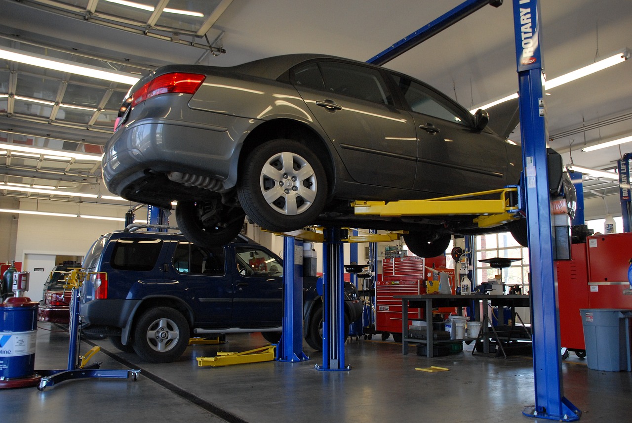Car Mechanic in Hudson WI, Why You Might Need To Fix Your Suspension -  Automotive & Tire Tips